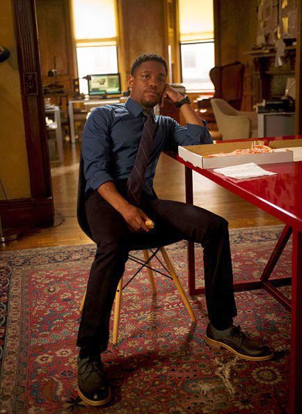 Elementary : Bild Jon Michael Hill