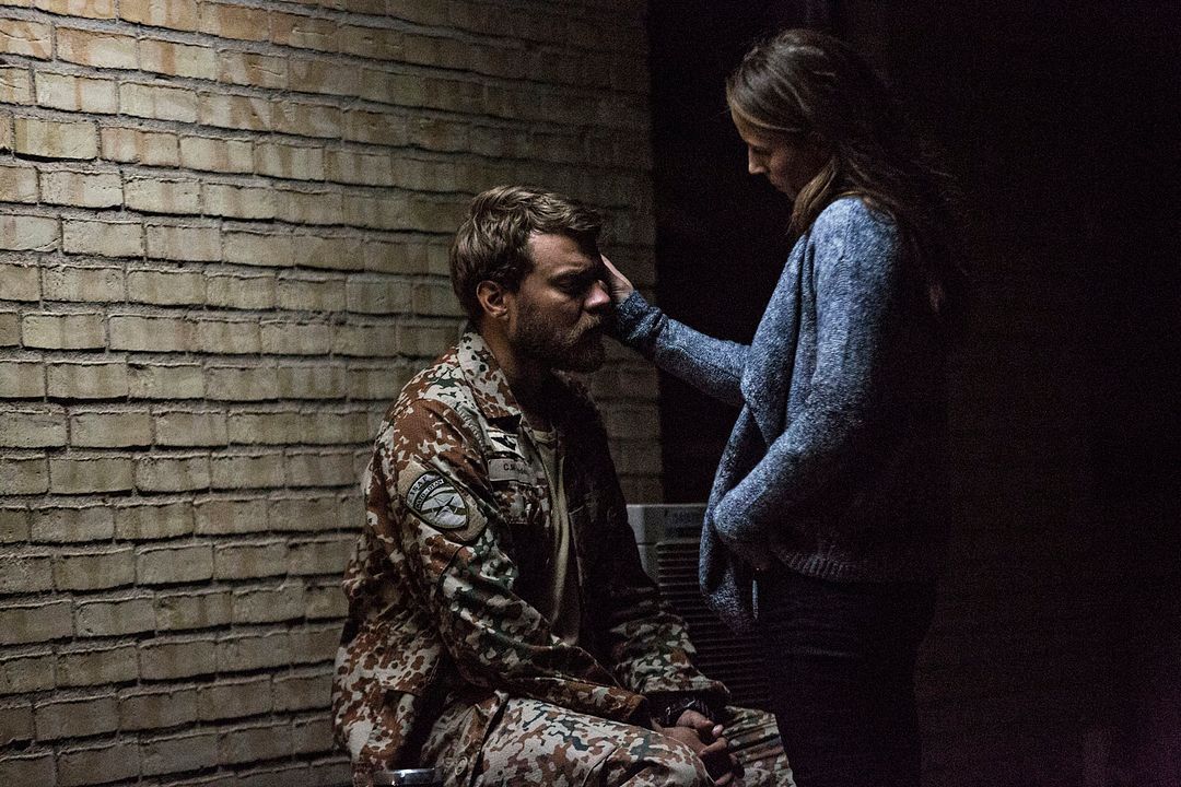 A War : Bild Pilou Asbæk, Tuva Novotny