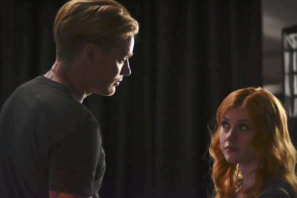 Shadowhunters : Bild Katherine McNamara, Dominic Sherwood