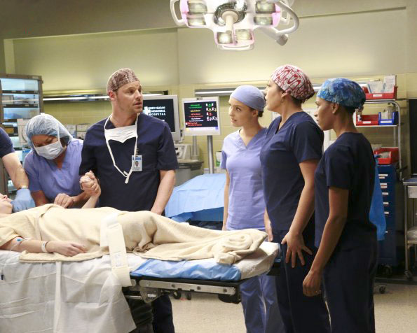 Grey's Anatomy - Die jungen Ärzte : Bild Justin Chambers (I), Sara Ramirez, Camilla Luddington, Kelly McCreary