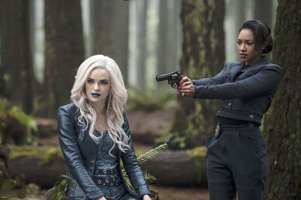 The Flash : Bild Candice Patton, Danielle Panabaker