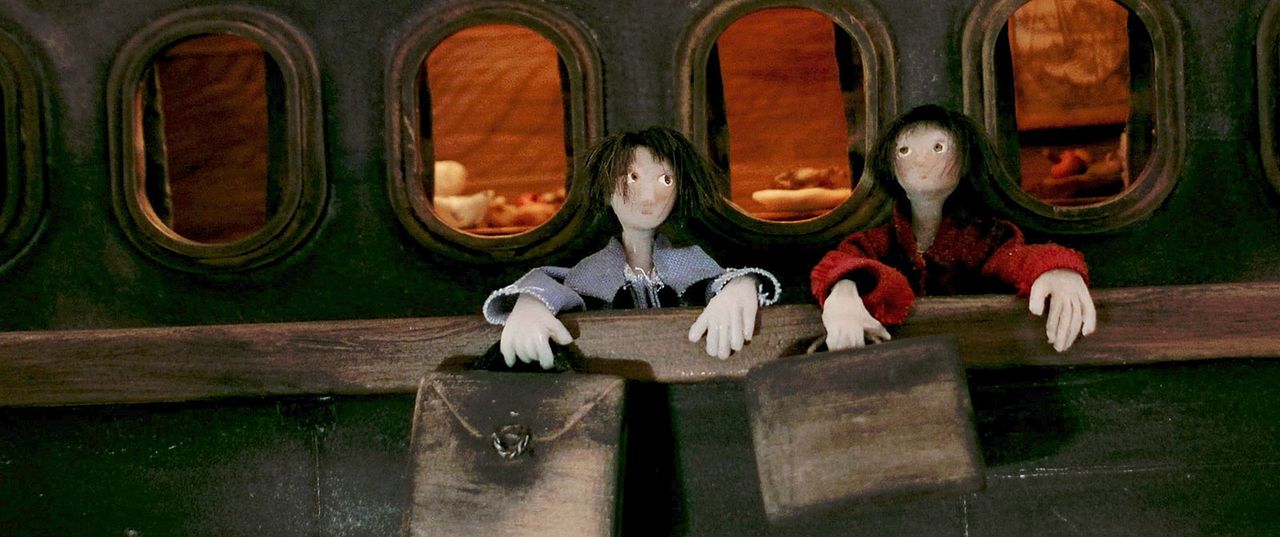 Granny's Dancing on the Table : Bild