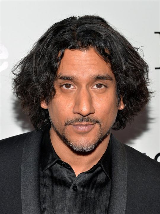 Kinoposter Naveen Andrews