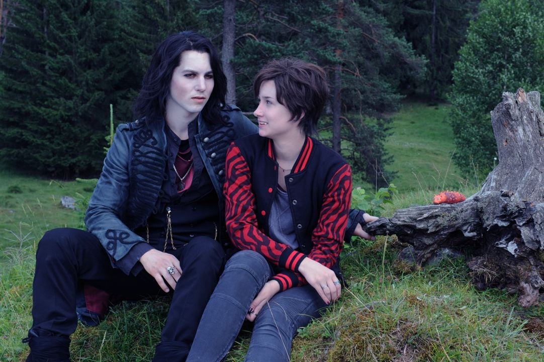 Die Vampirschwestern 3 - Reise nach Transsilvanien : Bild Tim Oliver Schultz, Laura Antonia Roge