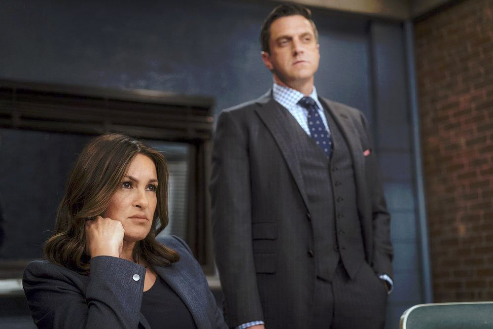 Law & Order: Special Victims Unit : Bild Raul Esparza, Mariska Hargitay