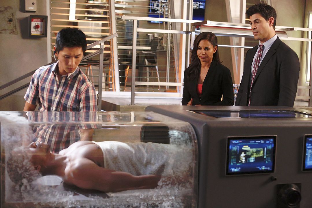 Stitchers : Bild Damon Dayoub, Salli Richardson-Whitfield