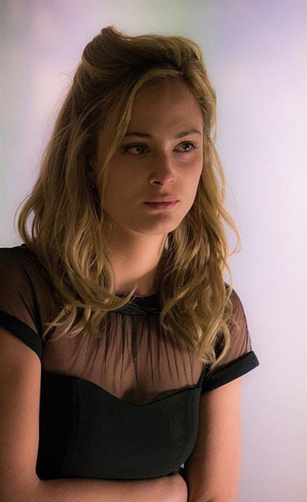 Zoo : Bild Nora Arnezeder