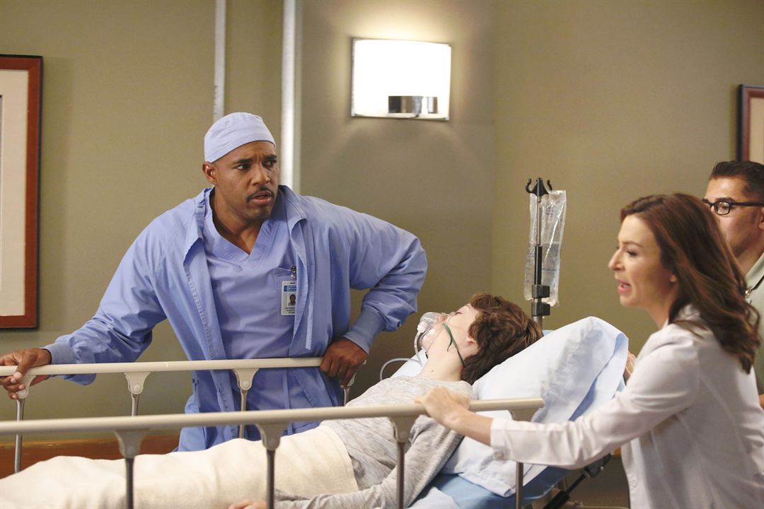 Grey's Anatomy - Die jungen Ärzte : Bild Caterina Scorsone, Jason George (II)