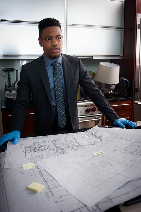 Elementary : Bild Jon Michael Hill