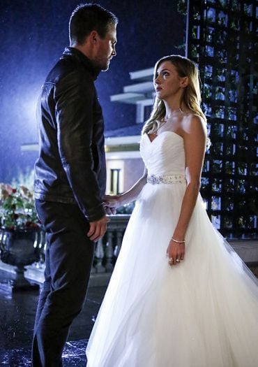 Arrow : Bild Katie Cassidy, Stephen Amell