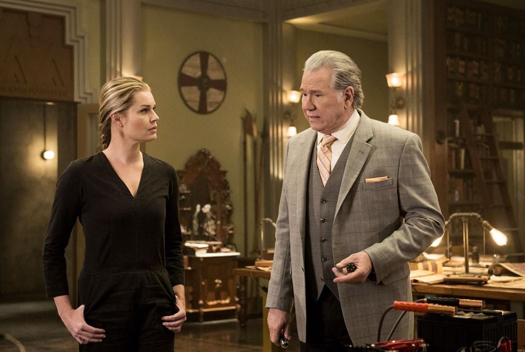 The Quest - Die Serie : Bild John Larroquette, Rebecca Romijn