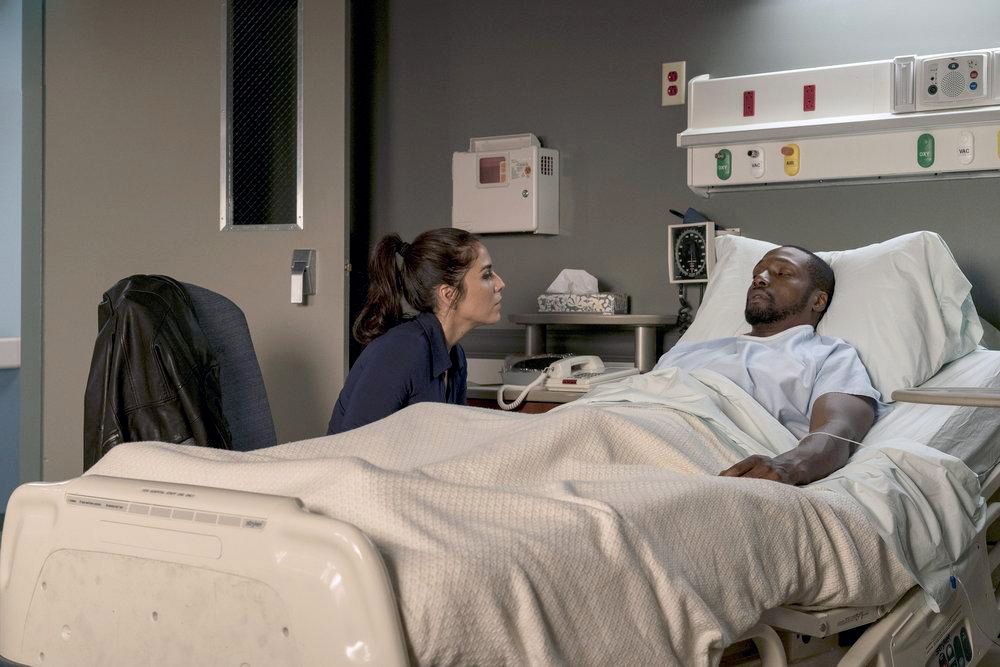 Blindspot : Bild Rob Brown, Audrey Esparza