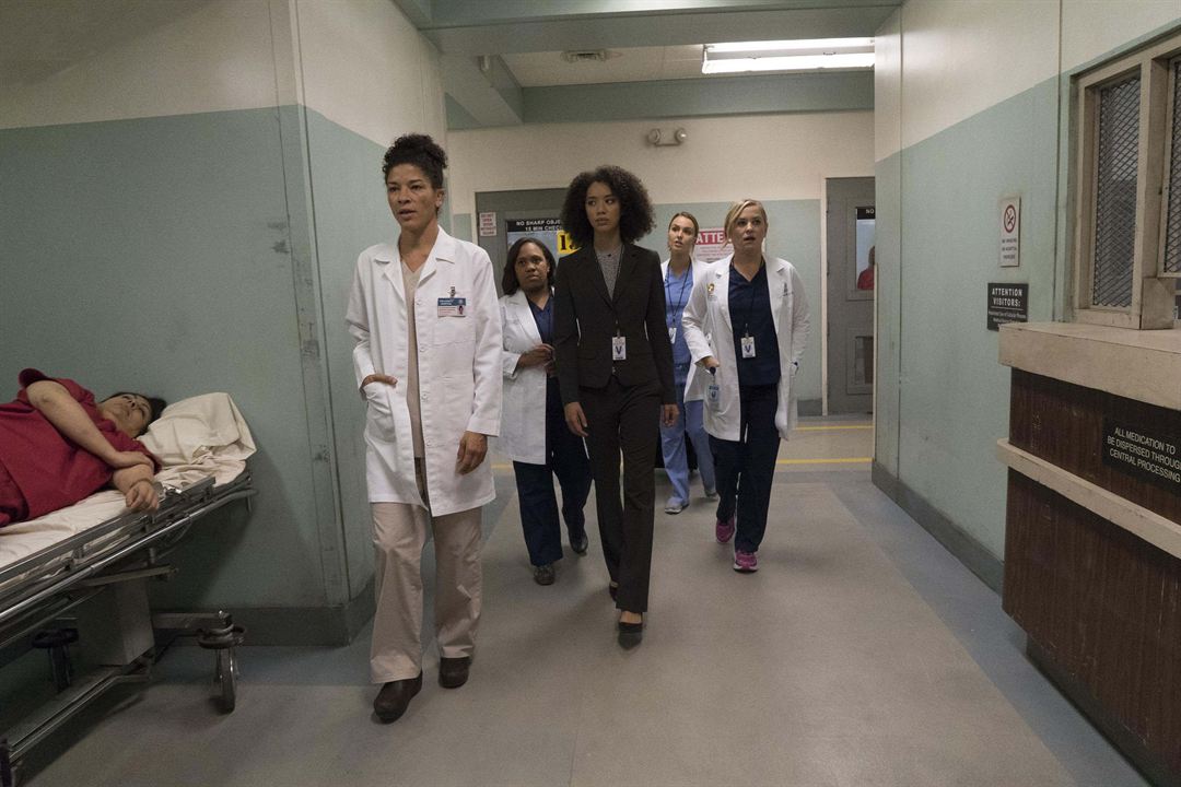 Grey's Anatomy - Die jungen Ärzte : Bild Camilla Luddington, Klea Scott, Chandra Wilson, Jessica Capshaw, Jasmin Savoy Brown