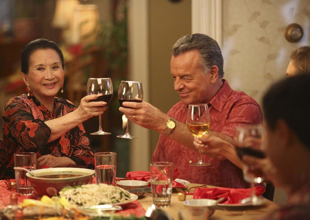 Fresh Off The Boat : Bild Lucille Soong, Ray Wise