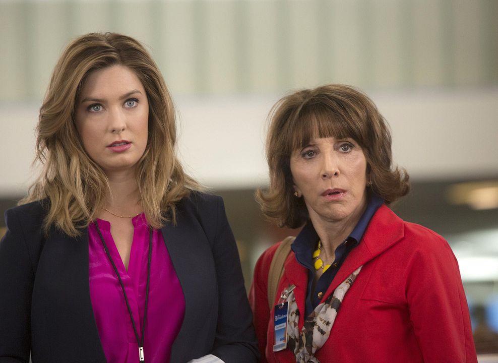 Great News : Bild Briga Heelan, Andrea Martin