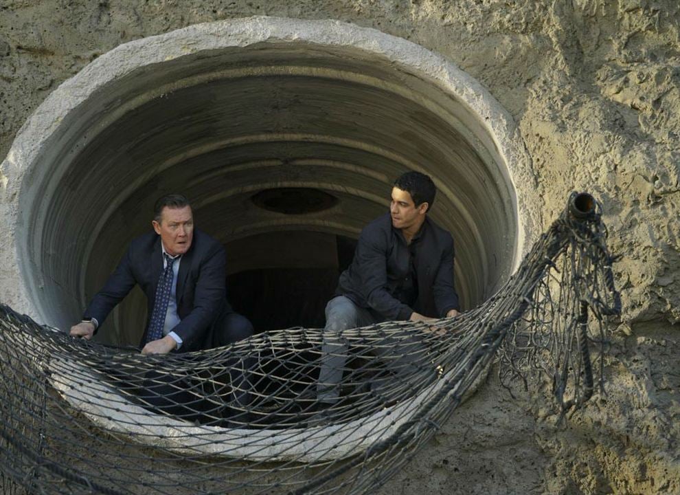 Scorpion : Bild Robert Patrick, Elyes Gabel