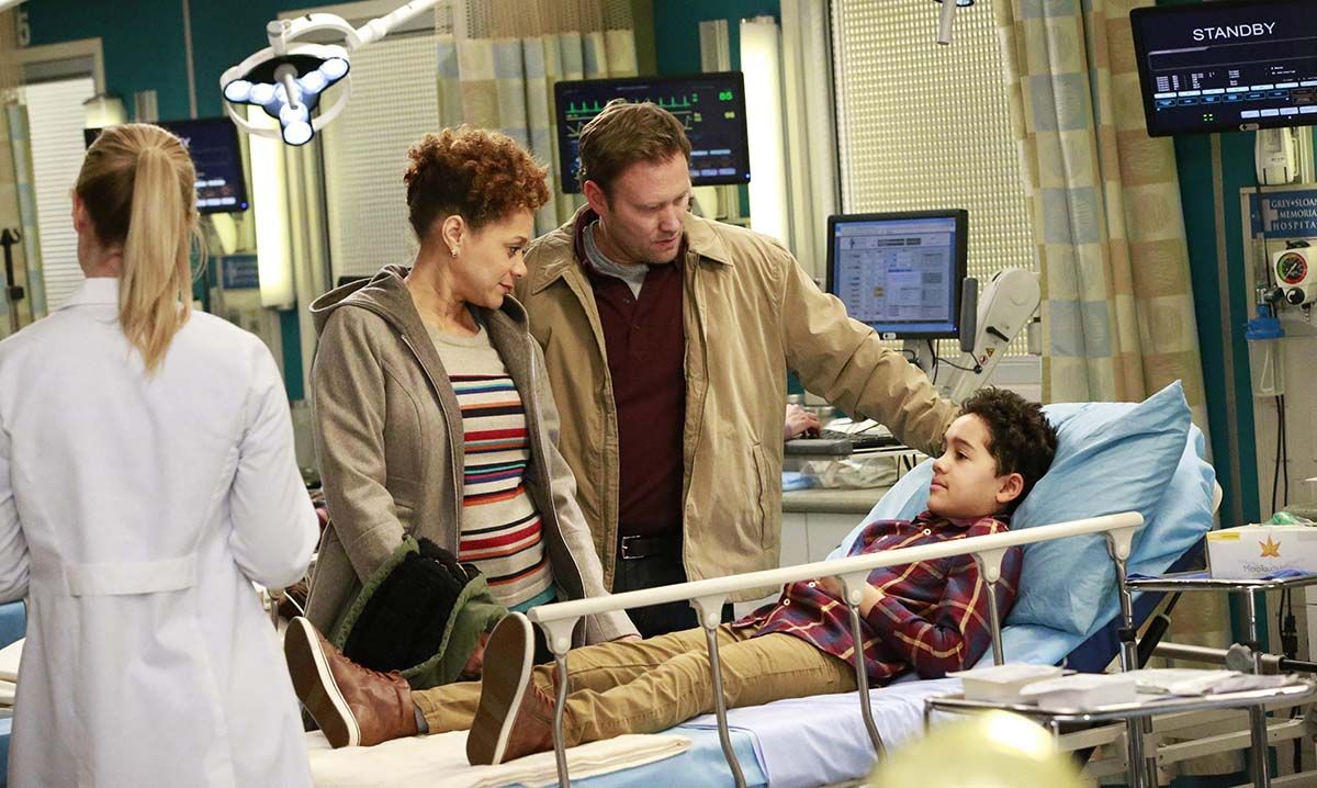 Grey's Anatomy - Die jungen Ärzte : Bild Michole Briana White, Greg Cromer