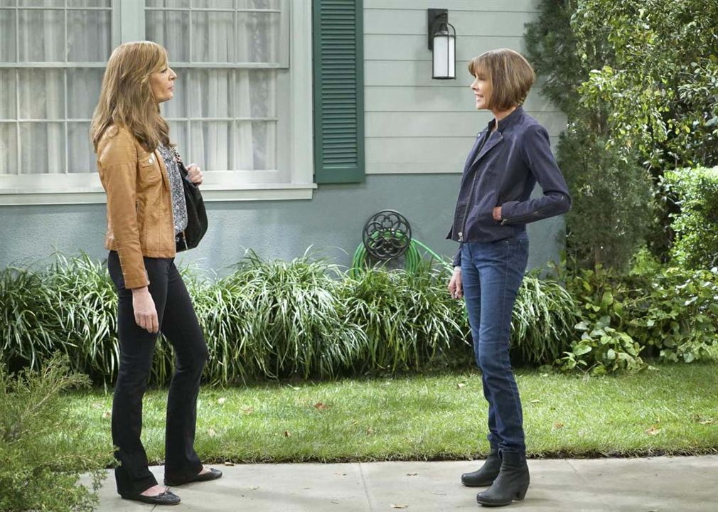 Mom : Bild Allison Janney, Wendie Malick