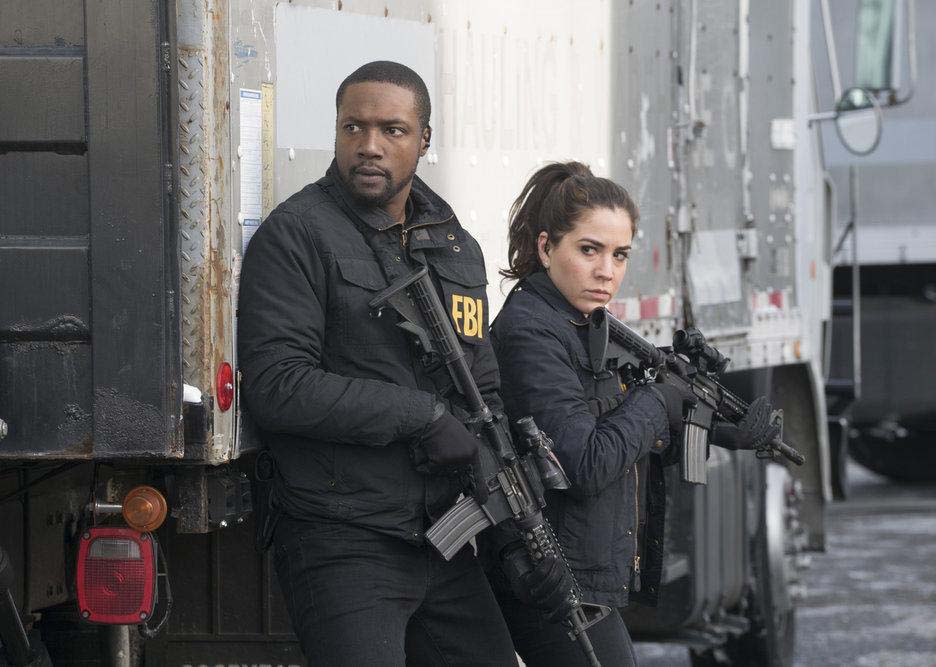 Blindspot : Bild Audrey Esparza, Rob Brown