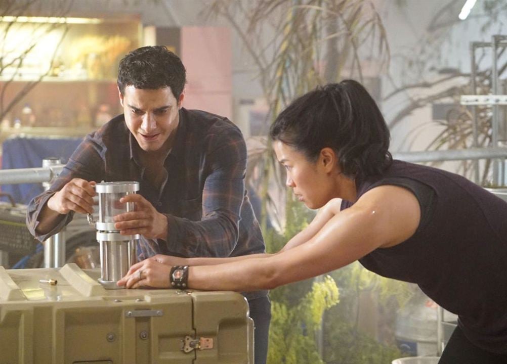 Scorpion : Bild Jadyn Wong, Elyes Gabel