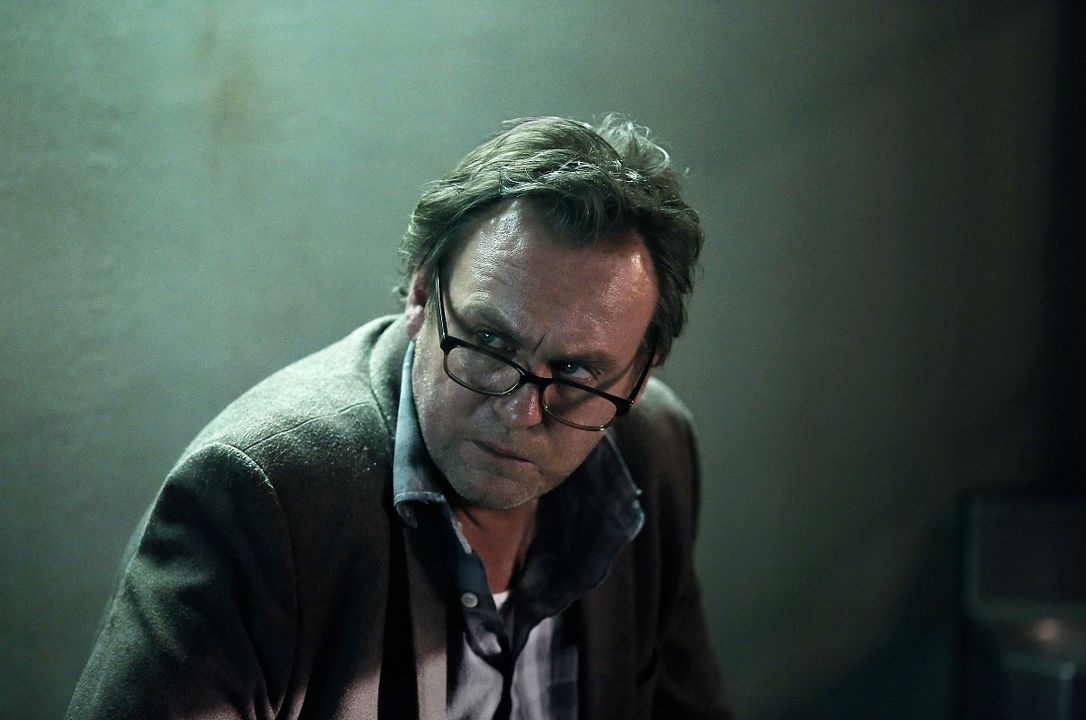 Outcast : Bild Philip Glenister