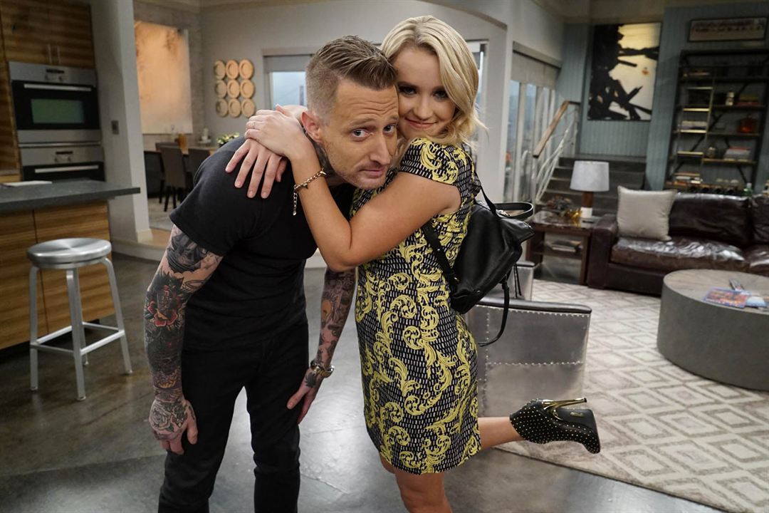 Young & Hungry : Bild Emily Osment, Michael Voltaggio