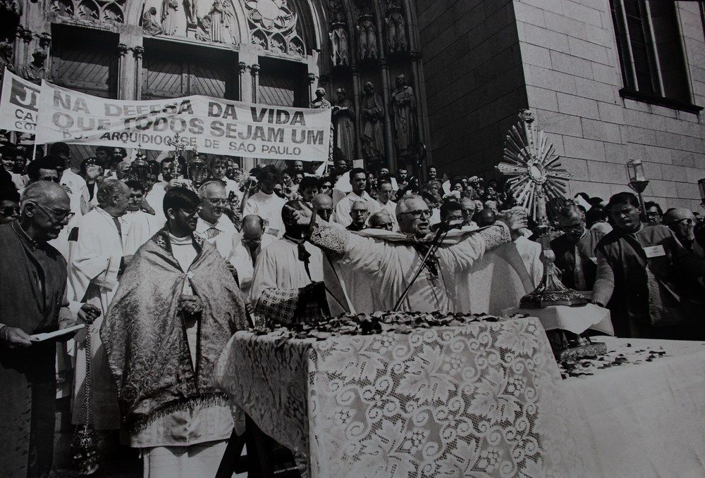 Coragem! As Muitas Vidas do Cardeal Paulo Evaristo Arns : Bild