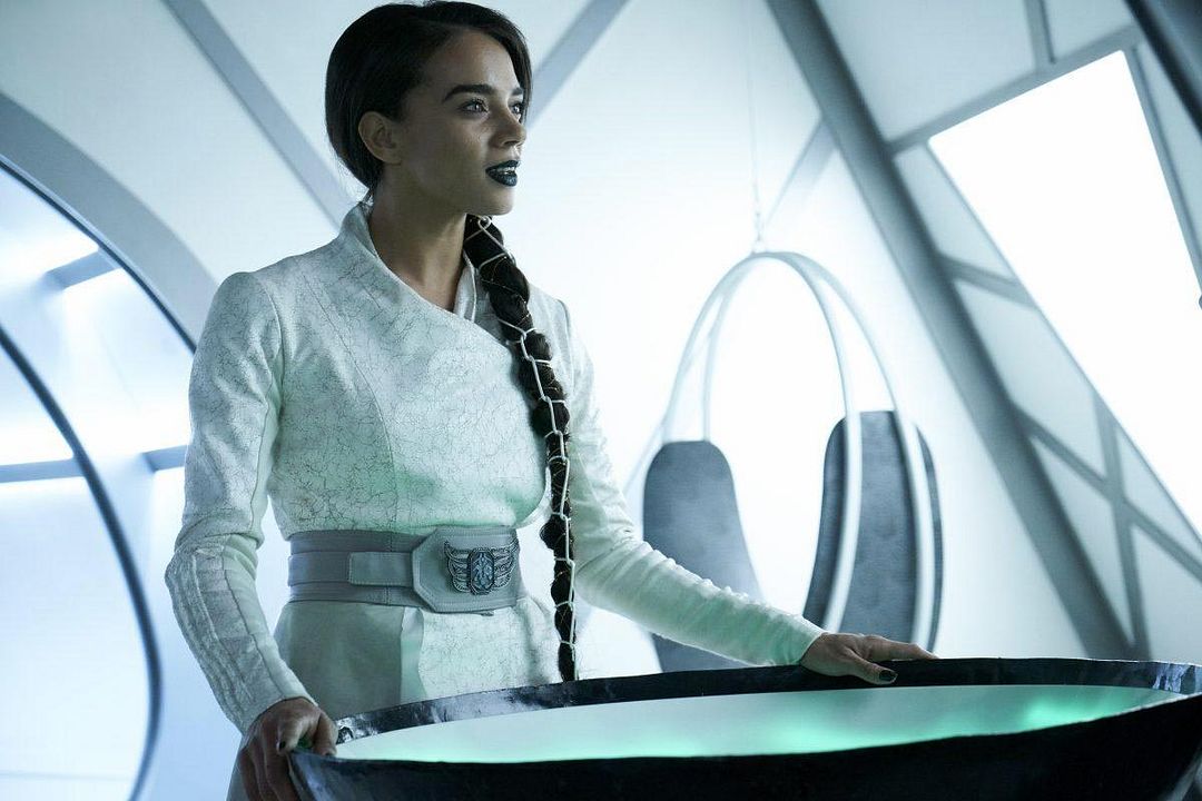 Bild Hannah John-Kamen