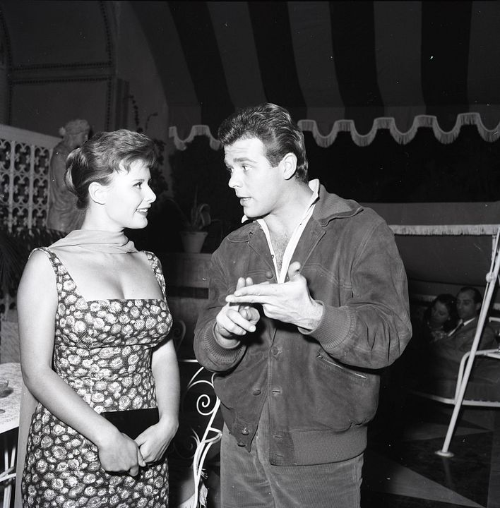 Puppe mit Pfiff : Bild