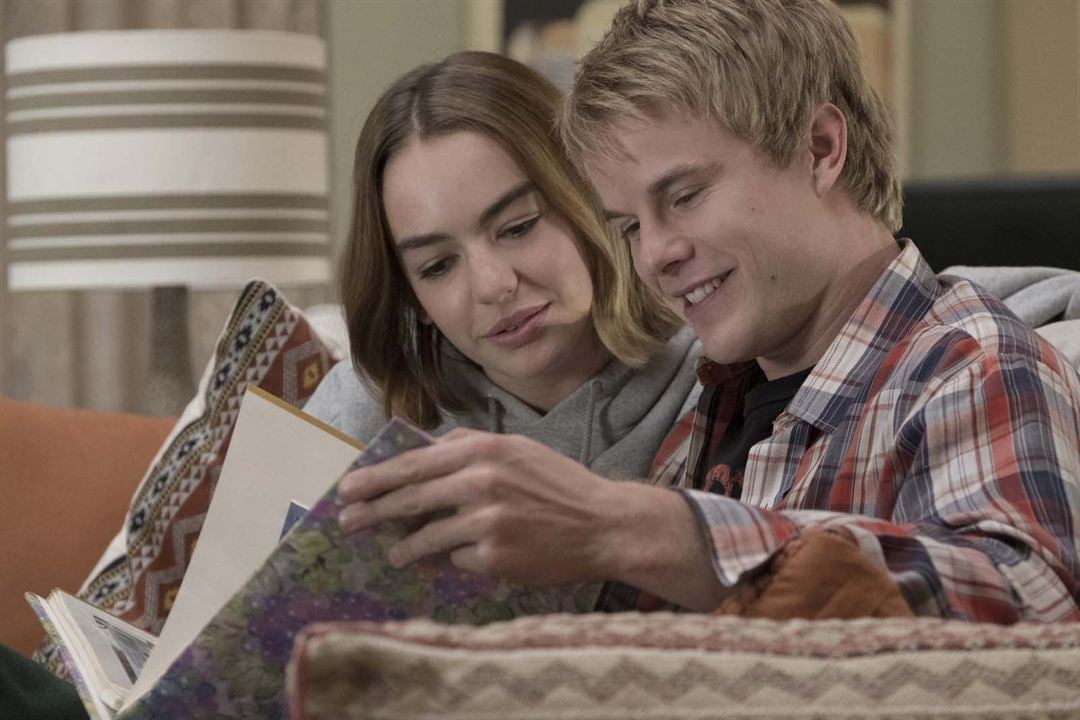 Atypical : Bild Graham Rogers, Brigette Lundy-Paine