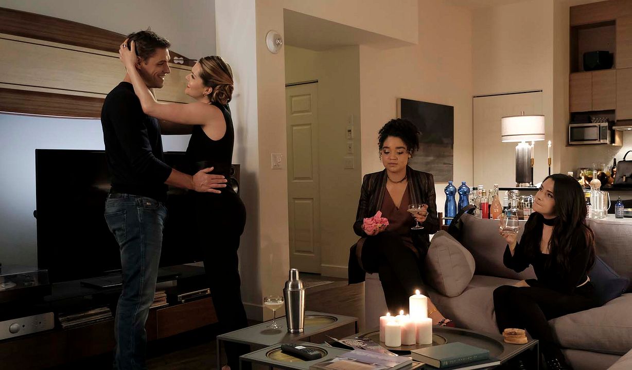 The Bold Type : Bild Katie Stevens, Aisha Dee, Sam Page, Meghann Fahy