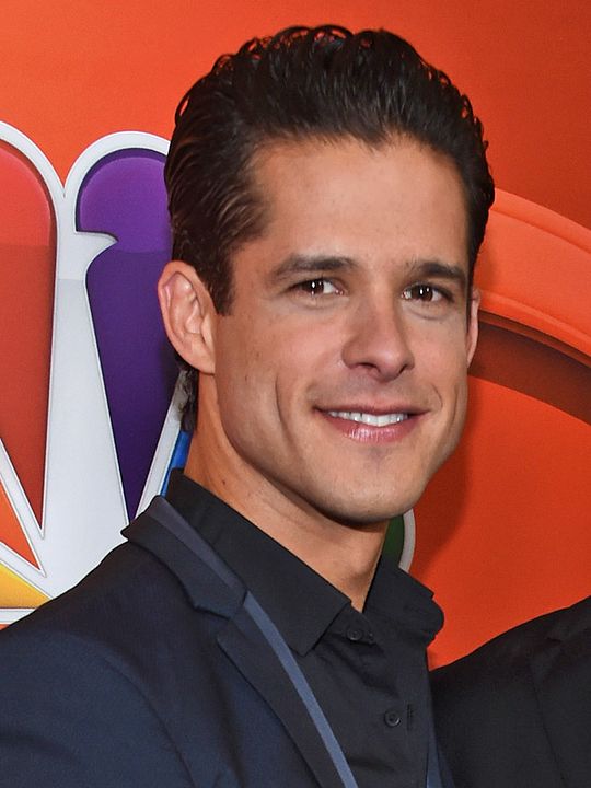 Kinoposter Miles Gaston Villanueva