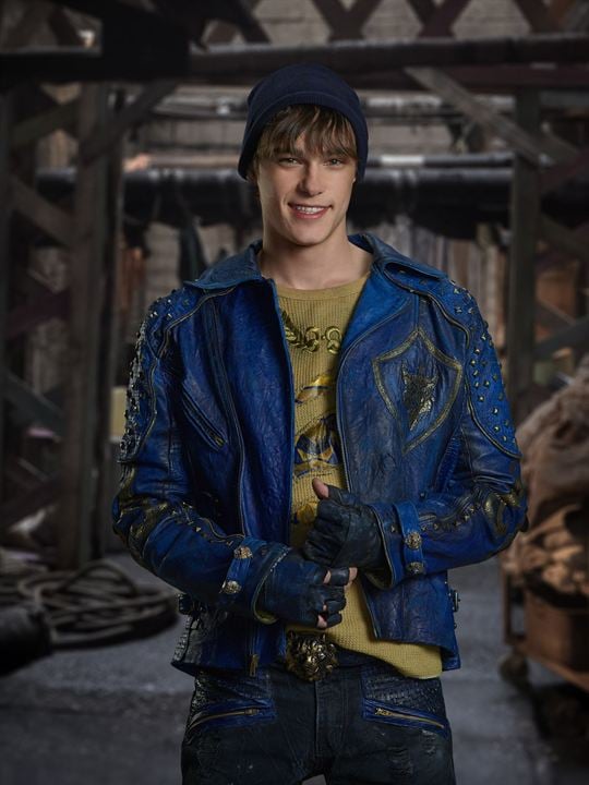 Descendants 2 : Vignette (magazine) Mitchell Hope