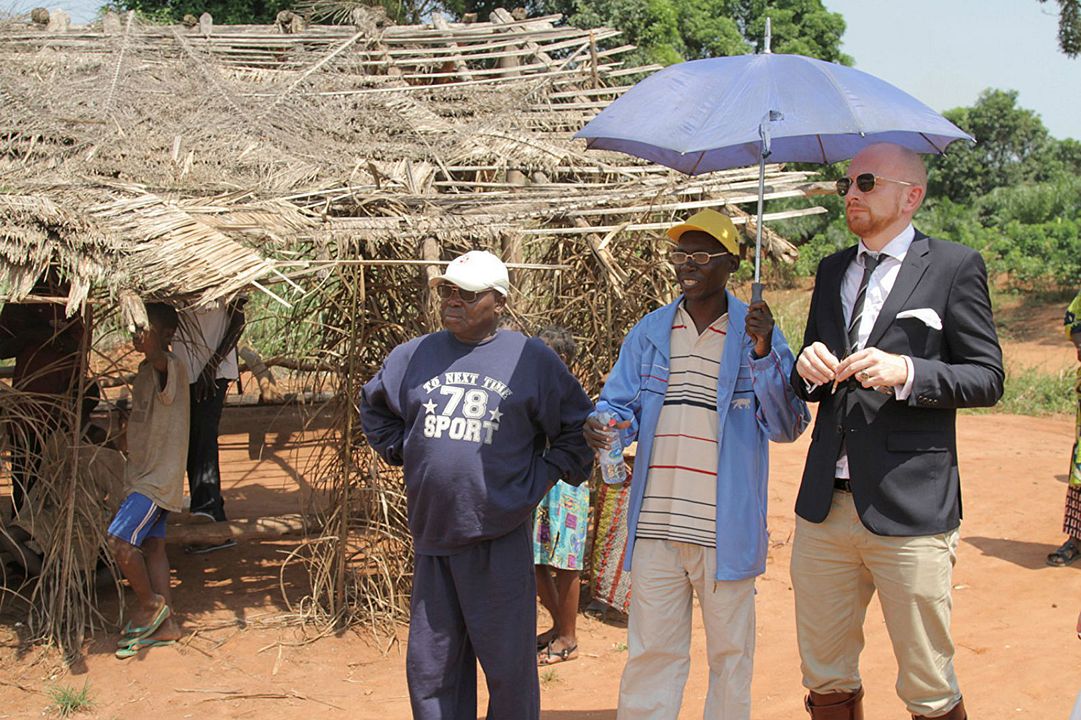 The Ambassador : Bild