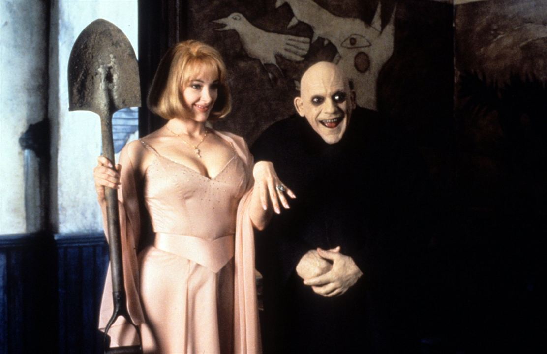 Die Addams Family in verrückter Tradition : Bild Christopher Lloyd, Joan Cusack
