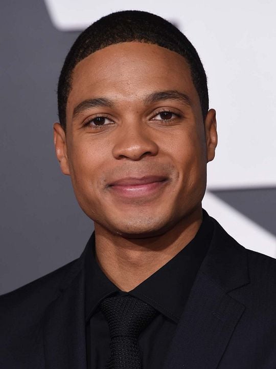 Kinoposter Ray Fisher