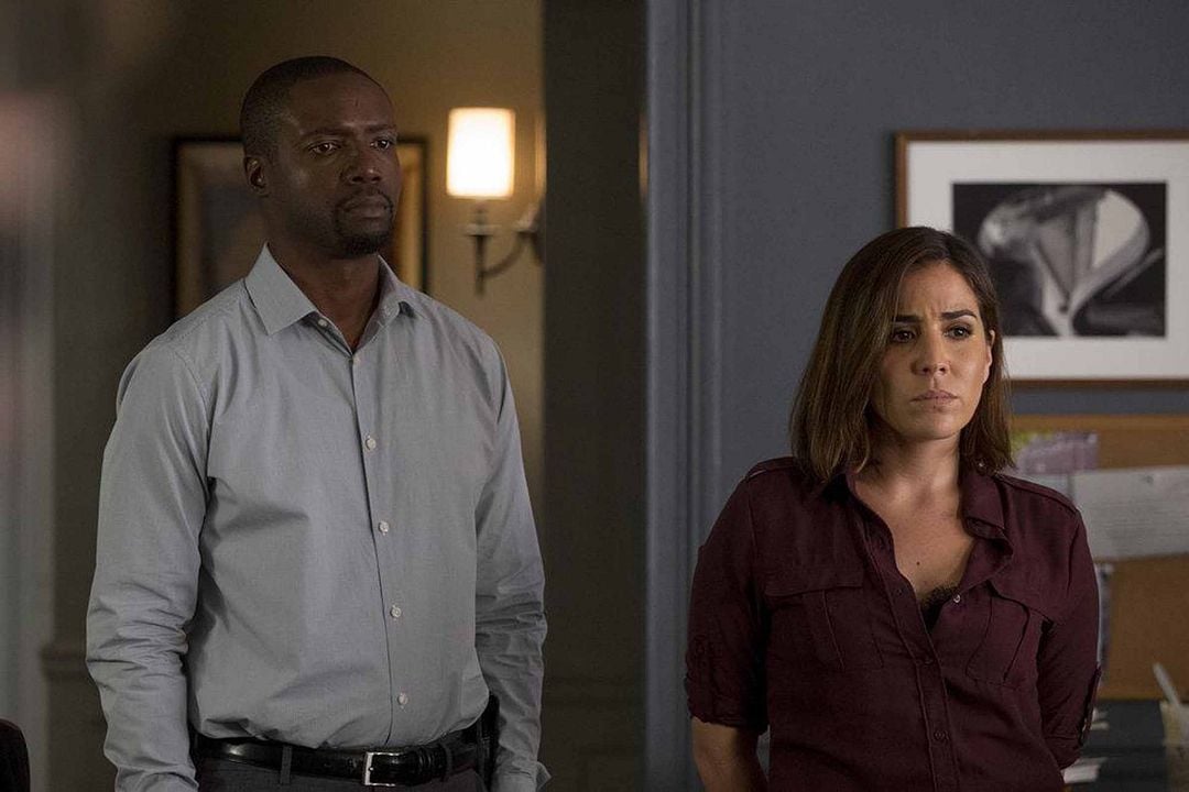 Blindspot : Bild Rob Brown, Audrey Esparza