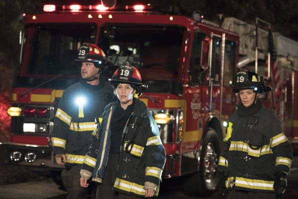 Seattle Firefighters - Die jungen Helden : Bild Grey Damon, Jaina Lee Ortiz, Danielle Savre