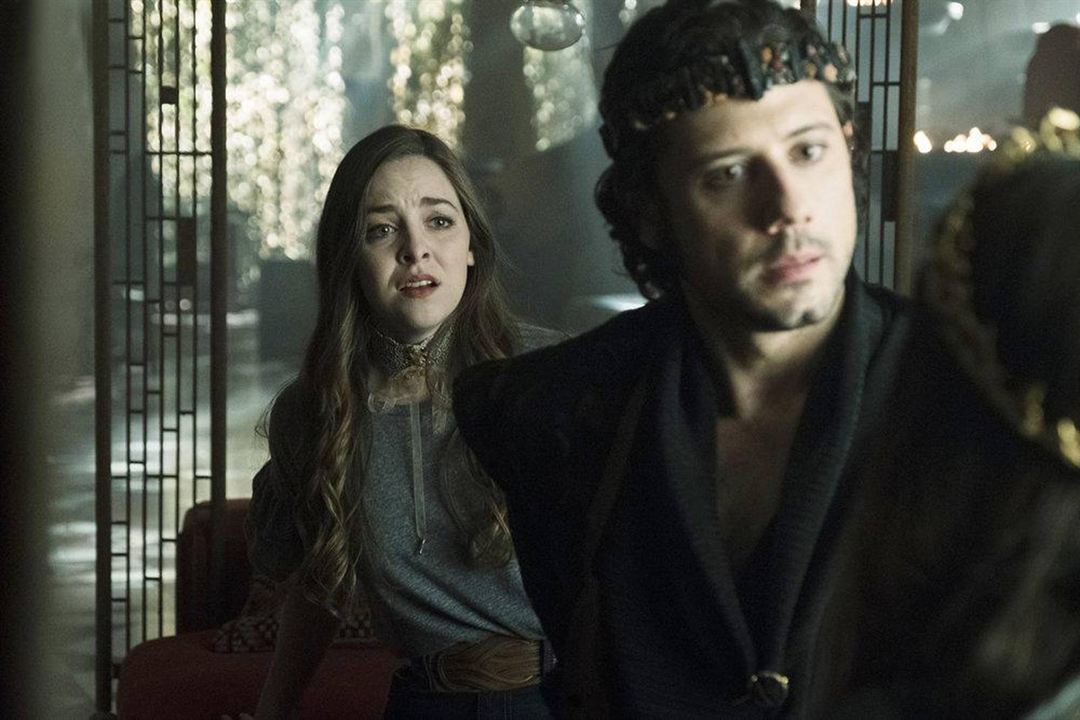 The Magicians : Bild Hale Appleman, Brittany Curran