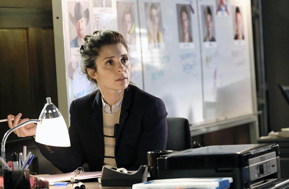 UnREAL : Vignette (magazine) Shiri Appleby