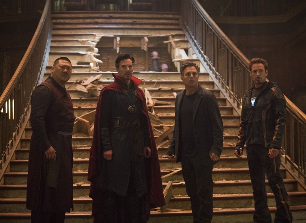 Avengers 3: Infinity War : Bild Mark Ruffalo, Robert Downey Jr., Benedict Cumberbatch, Benedict Wong