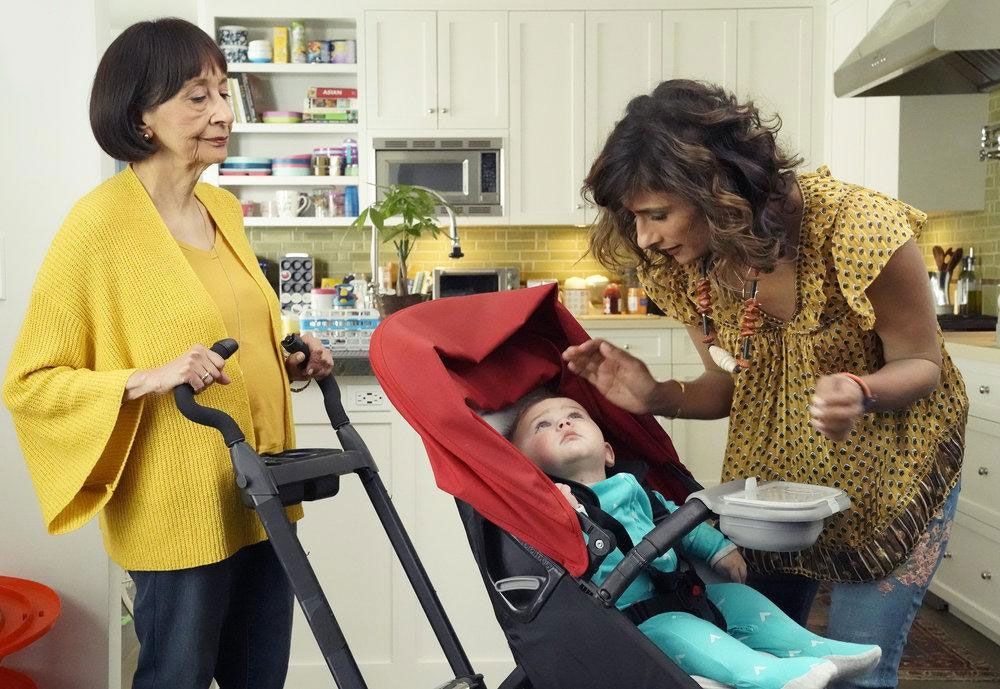 I Feel Bad : Bild Madhur Jaffrey, Sarayu Blue