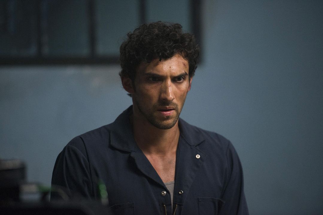 SIX : Bild Dominic Adams