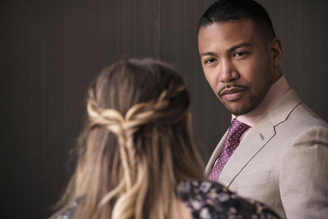 Younger : Bild Charles Michael Davis