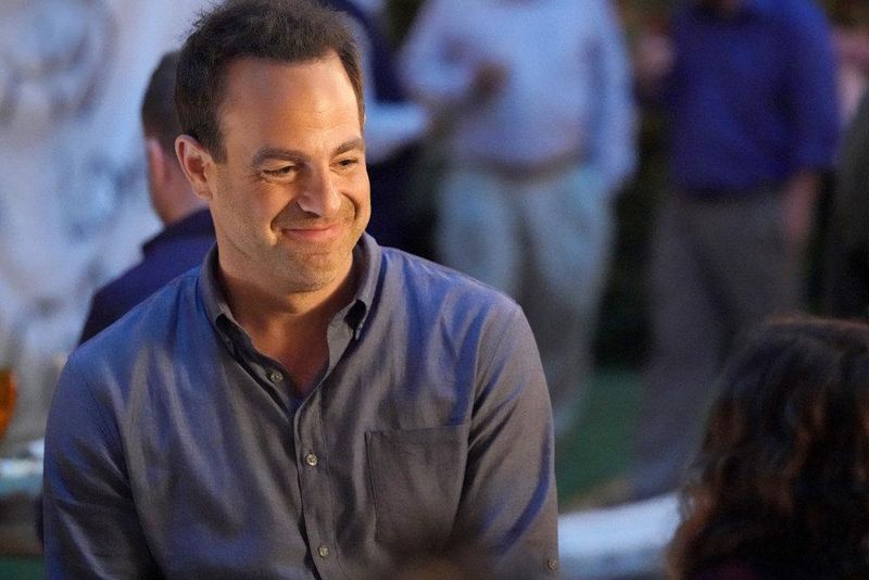 I Feel Bad : Bild Paul Adelstein