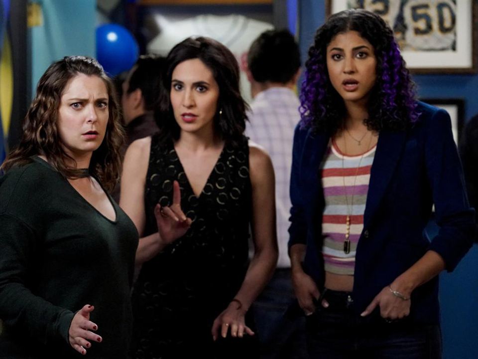 Crazy Ex-Girlfriend : Bild Rachel Bloom, Vella Lovell, Gabrielle Ruiz