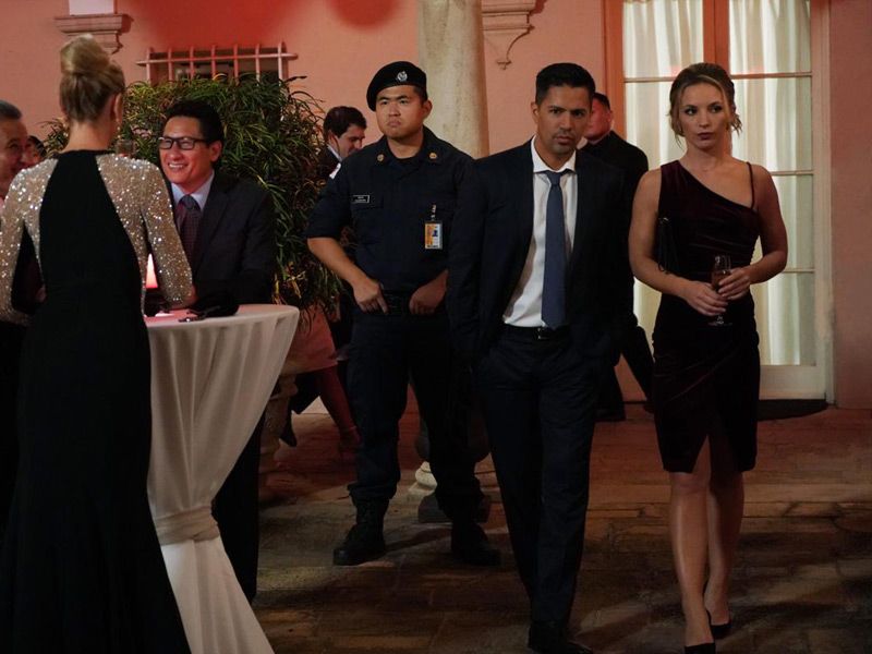 Magnum, P.I. (2018) : Bild Jay Hernandez, Perdita Weeks