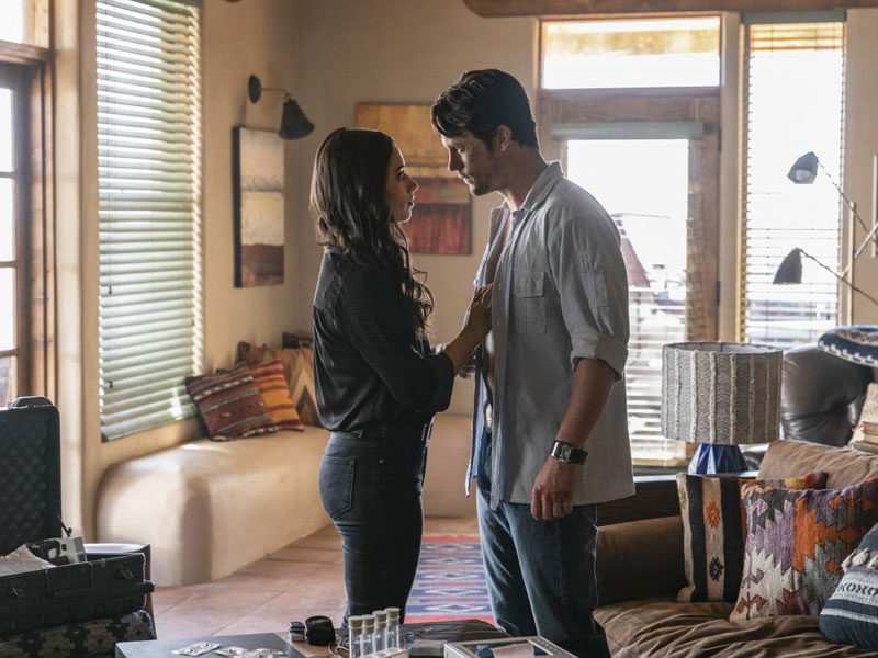 Roswell: New Mexico : Bild Nathan Parsons, Jeanine Mason