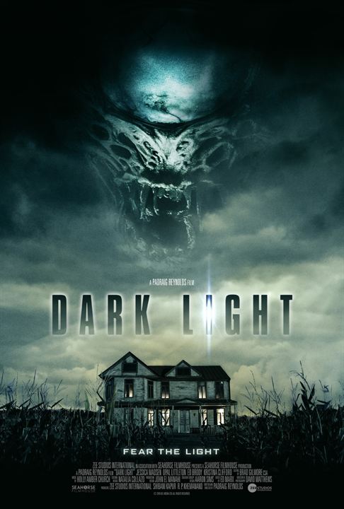 Dark Light : Kinoposter