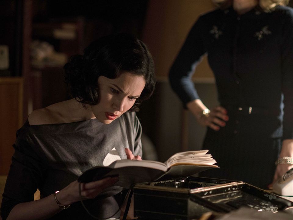 Project Blue Book : Bild Laura Mennell